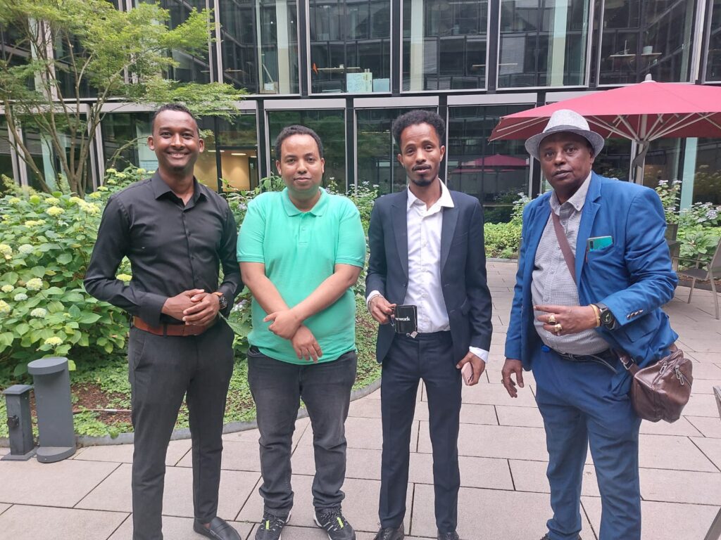 The meeting focused on key issues impacting the Somali community and set the foundation for an upcoming conference. Together, they aim to foster unity, raise awareness, and empower Somali individuals, particularly refugees, in Germany.